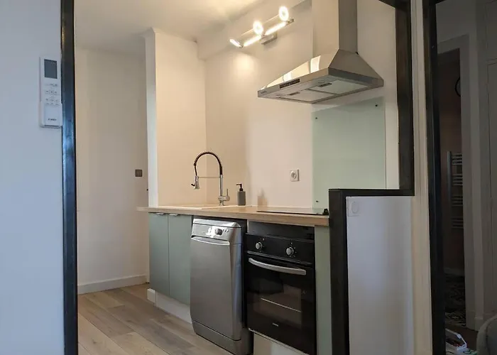Apartamento - Vue Imprenable Sur La Cite Medievale - Parking Gratuit - Climatise